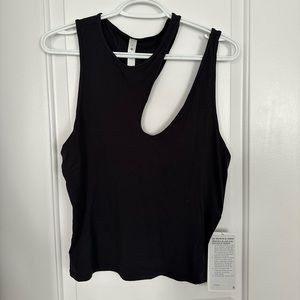 Brand new lululemon tank